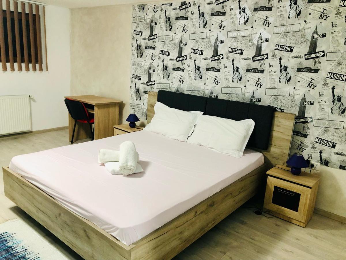 Central Park - Big Apartment - 3 Rooms - Free Parking T5 Timişoara Buitenkant foto